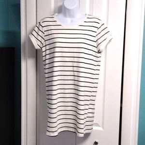 Lulu's Women's Striped Lined T-shirt Top Long size Small